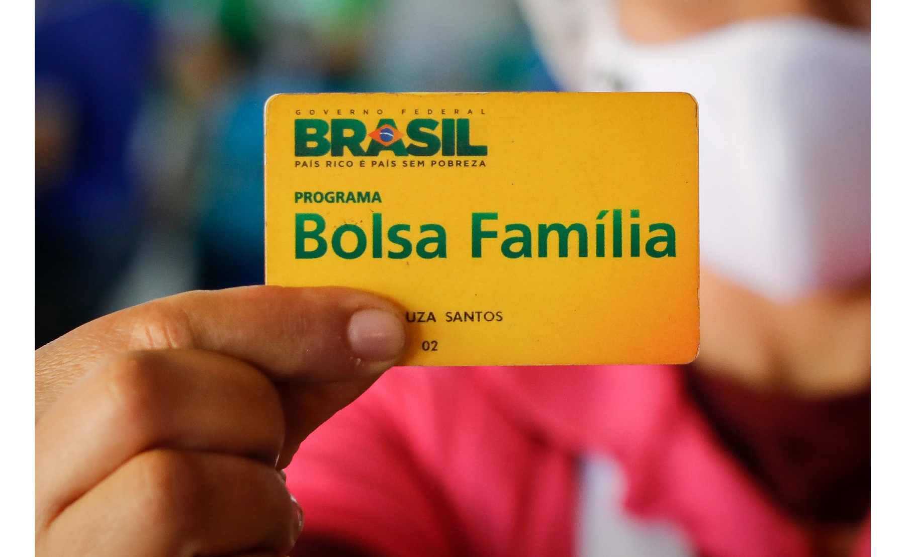 Bolsa Família 2023 com valor mínimo de 600 reais: confira o calendário, quem tem direito